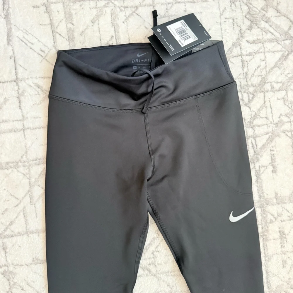 Nike Fast Dri-FIT Crop Leggings XS Black Mid Rise Athletic Running NWT
